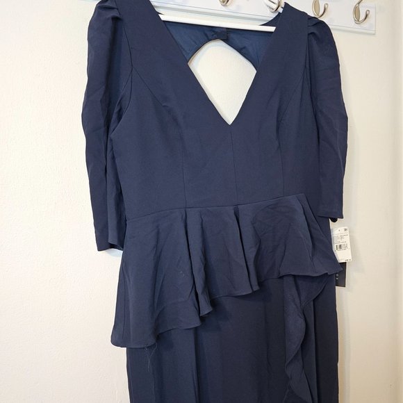 Women's Size 16 Aidan Mattox Gown With Peplum NWT - Picture 2 of 11